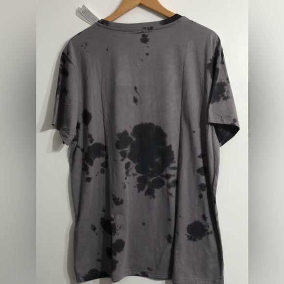 Jurassic world men’s shirt Dino eyes graphic pull over crewneck tie dye gray. XL - Picture 2 of 3